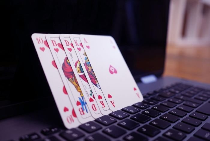 Embrace the Benefits of Live Casino Gaming