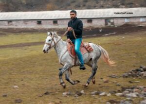 123 Milliardaire Turf